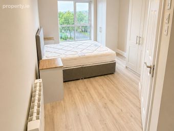 11 Ellensborough Lodge, Dublin 24, Kiltipper, Dublin 24 - Image 2