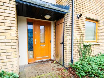 13 Hunters Hill, Ballycullen, Hunterswood, Dublin 24, Ballycullen, Dublin 24 - Image 2