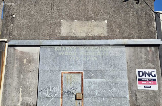 Liam Mellows Street, Tuam, Co. Galway - Click to view photos
