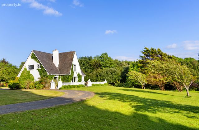 The Moorings, Bantry, Co. Cork, Bantry, Co. Cork - Click to view photos