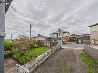 12 French's Villas, Wolfe Tone Street, Gurranabraher, Co. Cork - Image 2