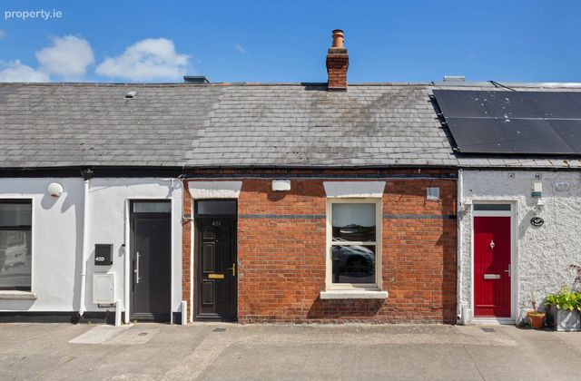 42e Clarence Mangan Road, Off South Circular Road, Dublin 8, Co. Dublin, South Circular Road, Dublin 8 - Click to view photos