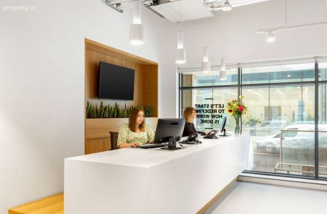 Sir John Rogerson's Quay, Dublin 2 - Click to view photos