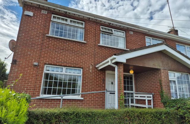 2 Magheross Drive, Carrickmacross, Carrickmacross, Co. Monaghan - Click to view photos