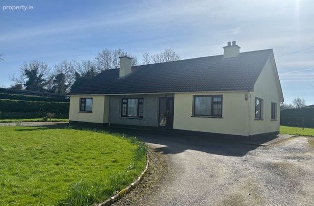 Rathnacreeva, Ballyglass, Balla, Co. Mayo - Click to view photos