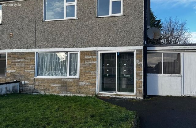 27 Carrowbeg Estate, Westport, Westport, Co. Mayo - Click to view photos