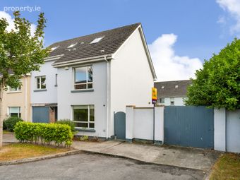 16 Lilys Way, With Attic Conversion, Ongar, Dublin 15, Ongar, Dublin 15 - Image 2