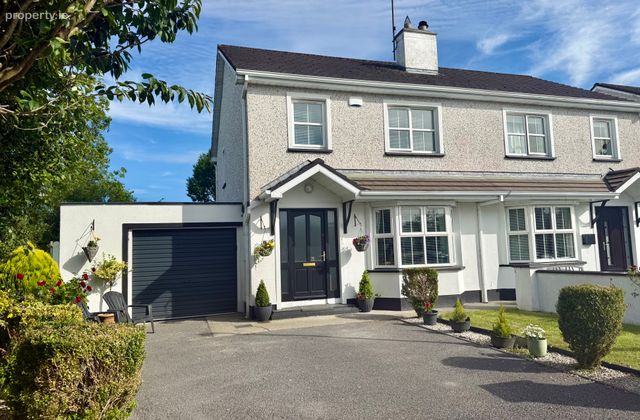 68 Victoria Place, Castlebar, Co. Mayo, Castlebar, Co. Mayo - Click to view photos