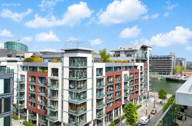 38 Forbes Quay Apartments, Grand Canal Dock, Dublin 2 - Click to view photos