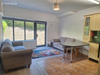 Apartment 6, Block C, Wellmount Student Village, Dublin Road, Athlone, Co. Westmeath - Image 2