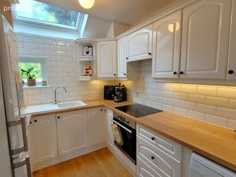 12 Lambourne Village, Dublin 3, Clontarf, Dublin 3 - Image 5