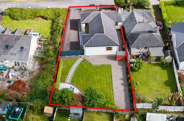 Palm Grove, Carriganarra, Ballincollig, Co. Cork - Click to view photos