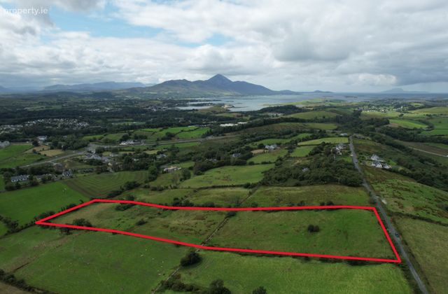 Slaugar, Westport, Co Mayo, Westport, Co. Mayo - Click to view photos