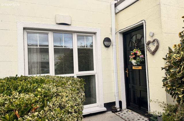 42 Holywell Rise, Swords, Kinsealy, Co. Dublin - Click to view photos