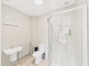 17 Maoilin, Ballymoneen Road, Galway, Ballymoneen, Co. Galway - Image 4