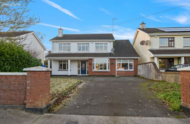 4 Pineview, Commons Road, Navan, Co. Meath - Click to view photos