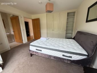 29 Halcyon Place, The Park Residential Village, Singland, Co. Limerick - Image 4