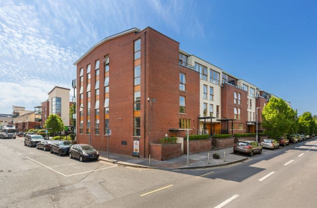 37 Park View, River Road, Ashtown, Ashtown, Dublin 15 - Click to view photos