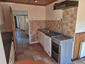 6 Grandview Place, Old Youghal Road, Dillons Cross, Co. Cork - Image 5