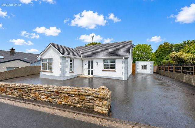 1 Dinglei Coush, Magheracar, Bundoran, Co. Donegal - Click to view photos