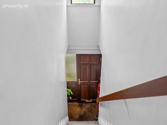 Apartment 28, Monkstown Square, Monkstown Avenue, Monkstown, Co. Dublin - Image 2