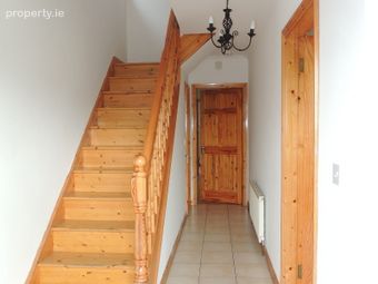 9 Rath Lao, Clybaun Road (nuig), Knocknacarra, Co. Galway - Image 2
