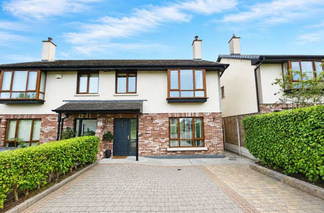 28 Derrymore, Knockaderry, Ennis, Co. Clare, Ennis, Co. Clare - Click to view photos