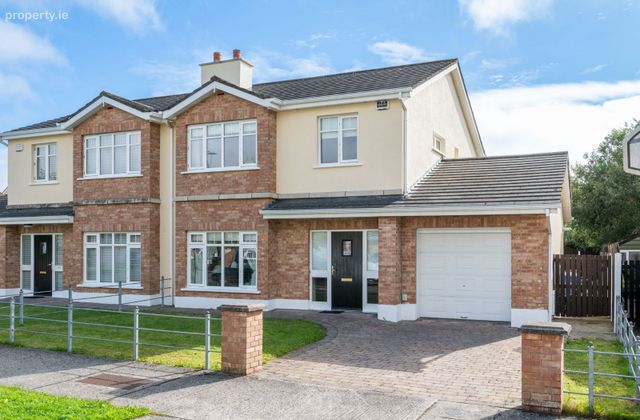 42 Crotanstown Grange, Green Road, Newbridge, Co. Kildare - Click to view photos