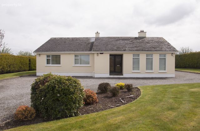 Eagle View, Belan Avenue, Athy, Co. Kildare - Click to view photos