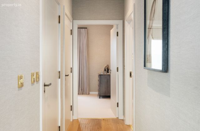 1 Bed Apartment, Blackrock, Co. Dublin - Click to view photos