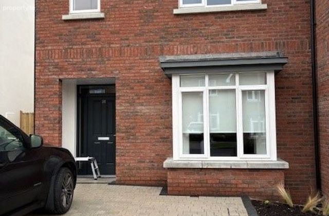 College Avenue, Balgriffin, Dublin 17 - Click to view photos