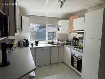 81 Rosewood, Ballincollig, Co. Cork - Image 4