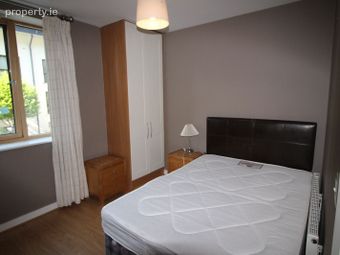 65 Academy Square, Academy Street, Navan, Co. Meath - Image 4