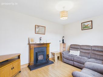 51 Collins Park, Thurles, Co. Tipperary, Thurles, Co. Tipperary - Image 5