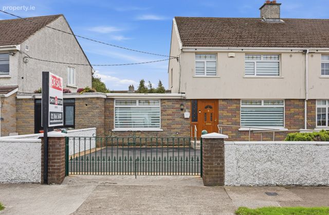 65 Lorcan Crescent, Santry, Dublin 9 - Click to view photos