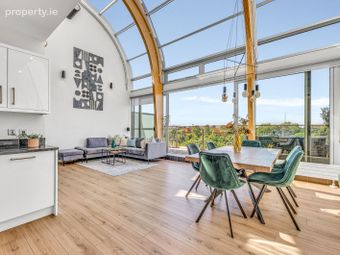 Apartment 201, The Links, Elm Park, Merrion Road, Dublin 4 - Image 3