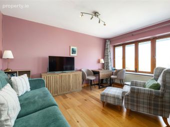 18 Belarmine Vale, Belarmine, Stepaside, Dublin 18, Stepaside, Dublin 18 - Image 2