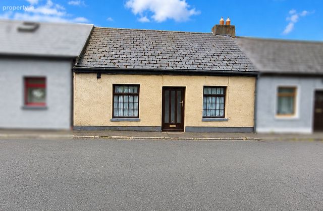 13 Spring Lane, Blackpool, Co. Cork - Click to view photos