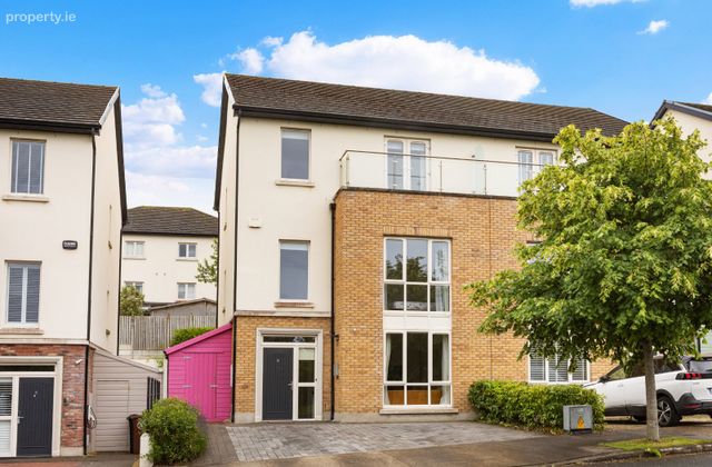 9 Blackberry Hill, Carrickmines, Dublin 18, Carrickmines, Dublin 18 - Click to view photos