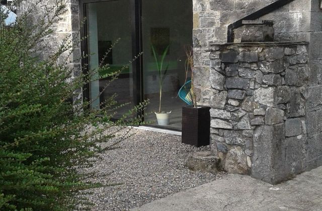 Dundrum E34 R778, Dundrum, Co. Tipperary - Click to view photos