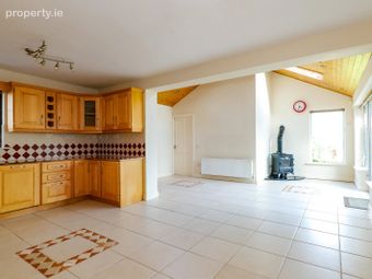 36 Clybaun Heights, Knocknacarra, Galway, Knocknacarra, Co. Galway - Image 5