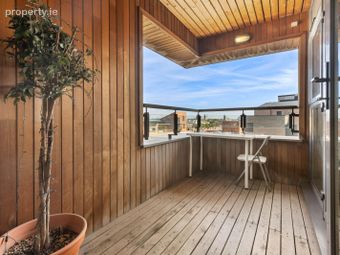 Apartment 86, South Gate Apartments, The Coombe, Dublin 8 - Image 3