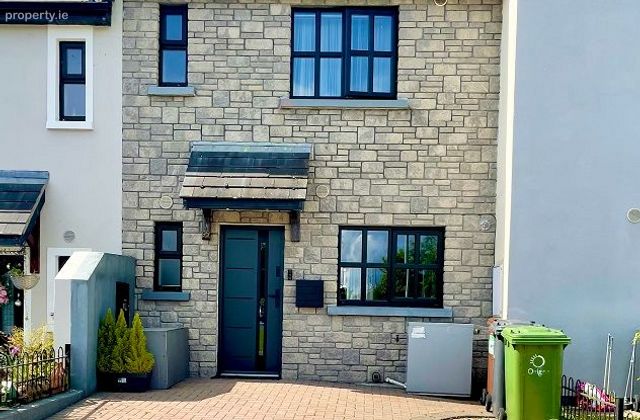 95 Cois Na Habhainn, Station Road, Moate, Co. Westmeath - Click to view photos