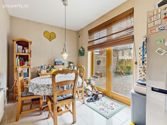 25 Redwood, Hollystown, Dublin 15 - Image 4
