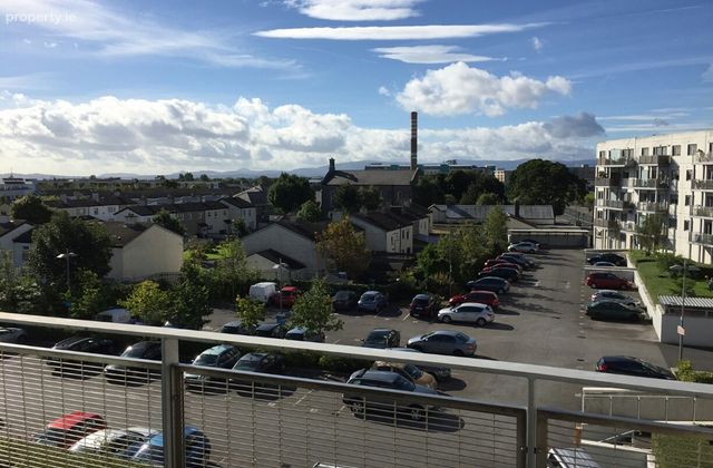 The Kilmore, Santry Cross, Santry, Dublin 9 - Click to view photos