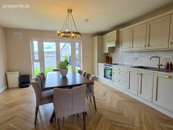 13 Lus Na Greine, Monksland, Athlone, Co. Roscommon - Image 5