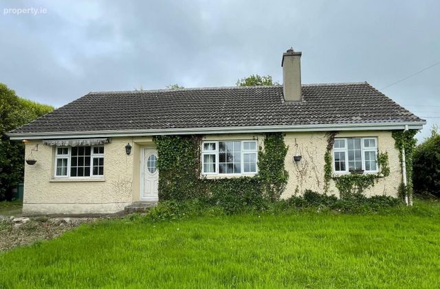 Meallaghmore, Windgap, Co. Kilkenny - Click to view photos