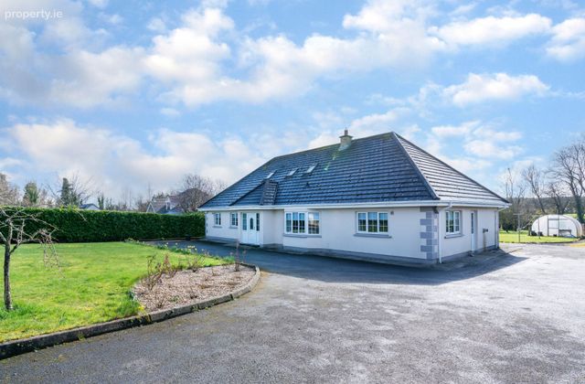 Ansar Lodge, Ballinderry, Broadford, Co. Kildare - Click to view photos