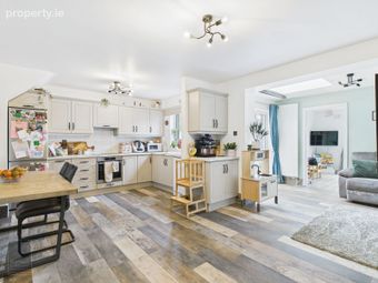 5 Ozier Grove, Rosslare Strand, Co. Wexford - Image 3