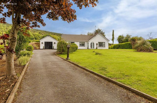 Knockacullen, Cappagh, Co. Waterford - Click to view photos
